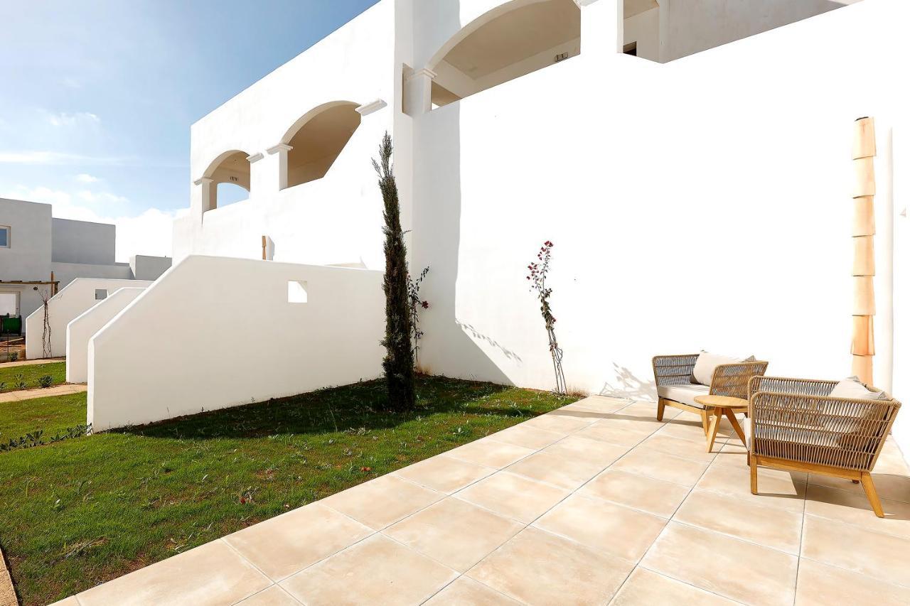 Eques Petit Resort Кала де Ор Экстерьер фото