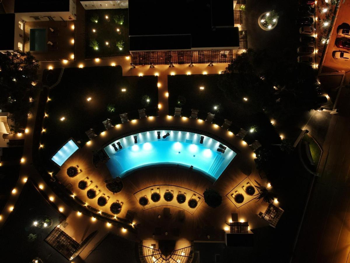 Eques Petit Resort Кала де Ор Экстерьер фото