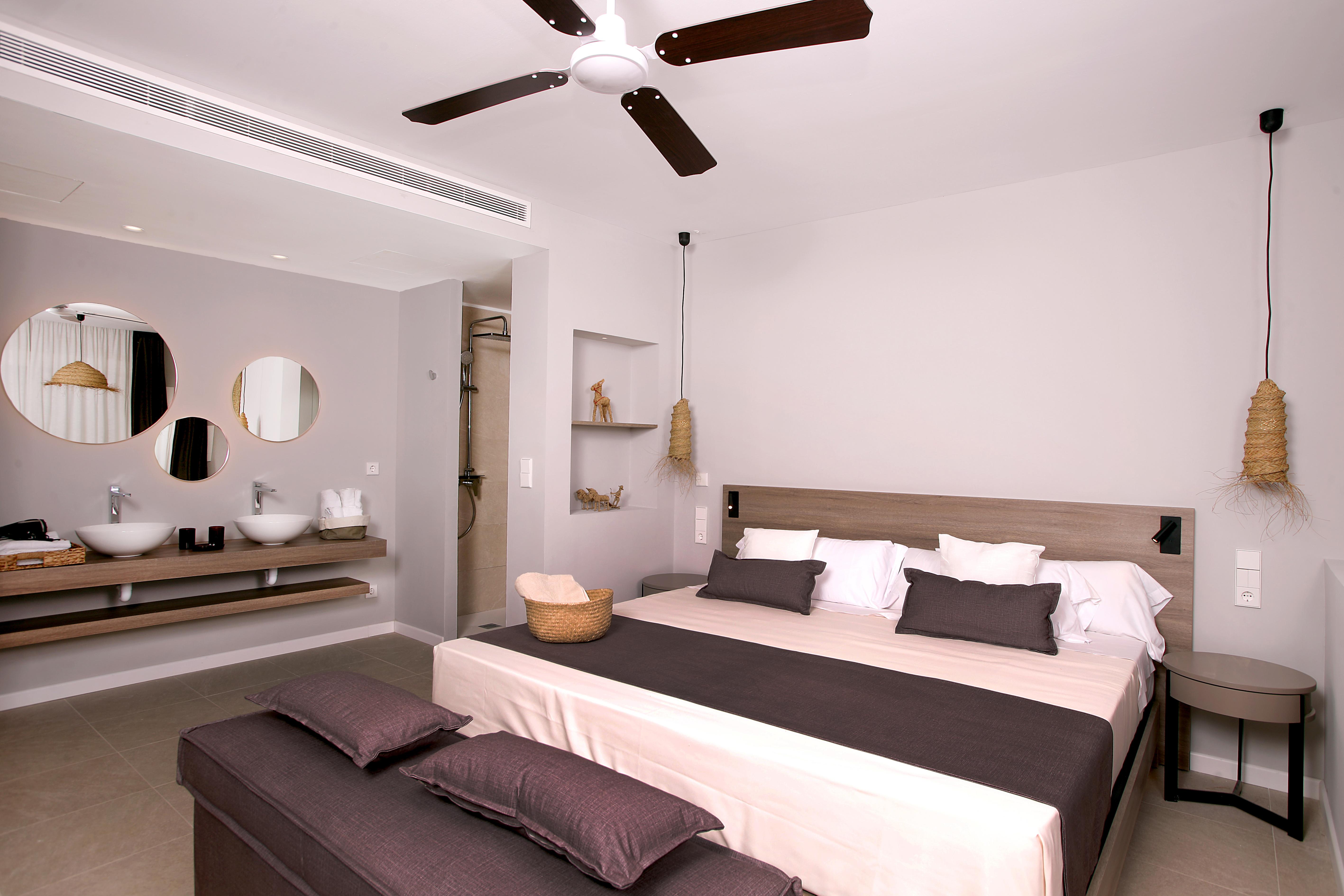 Eques Petit Resort Кала де Ор Экстерьер фото