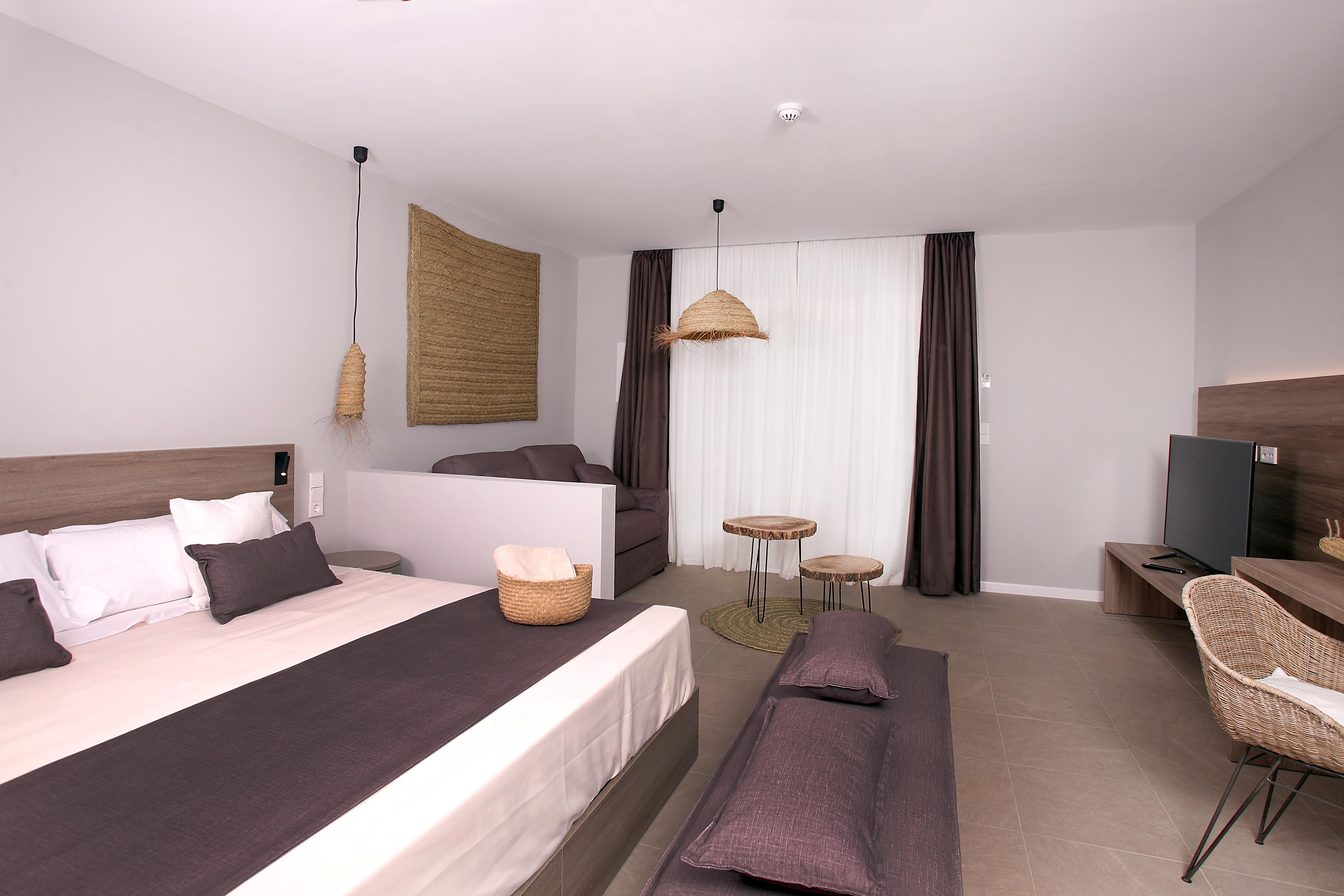 Eques Petit Resort Кала де Ор Экстерьер фото